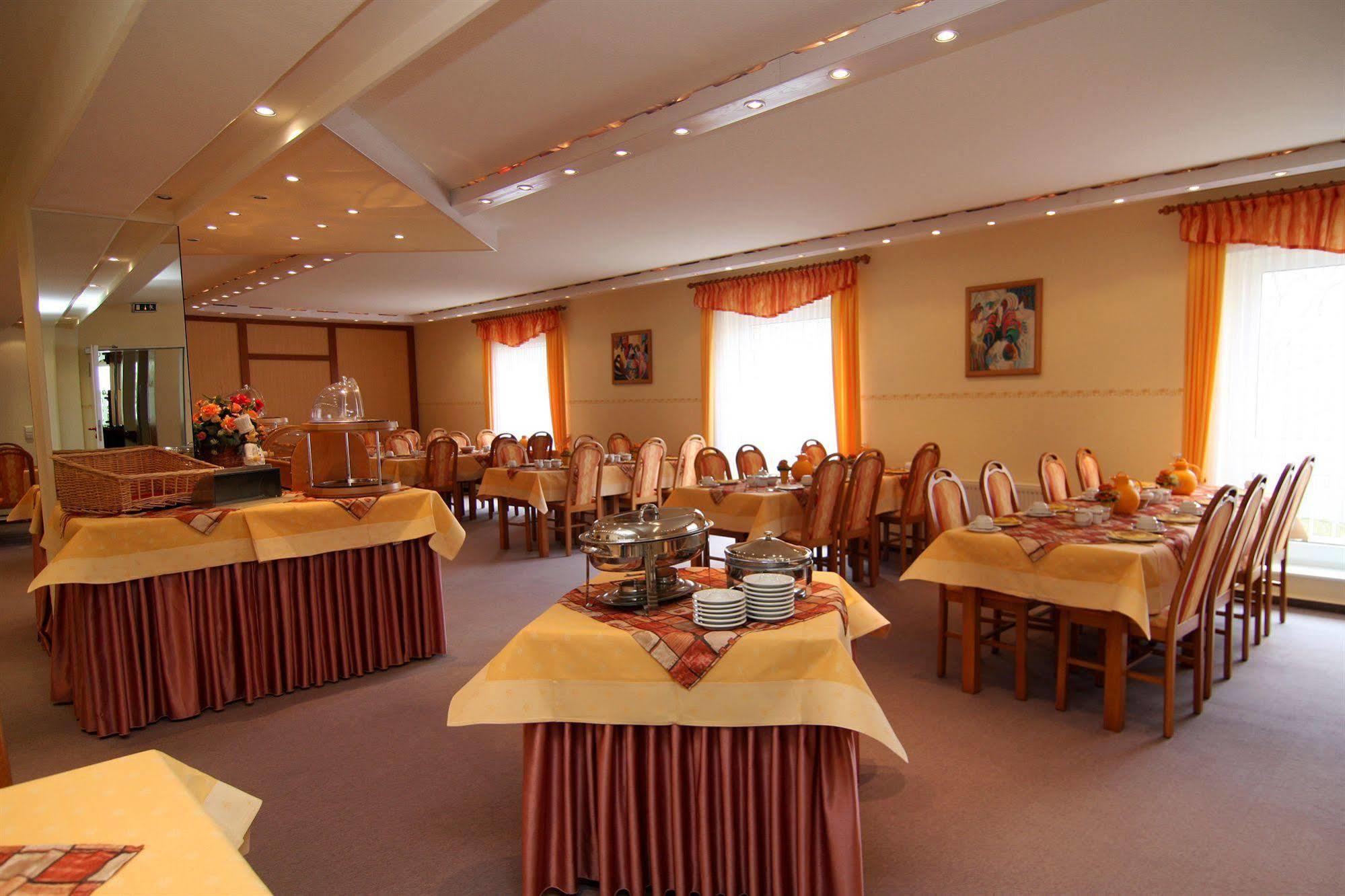 Maerkischer Hof 3*